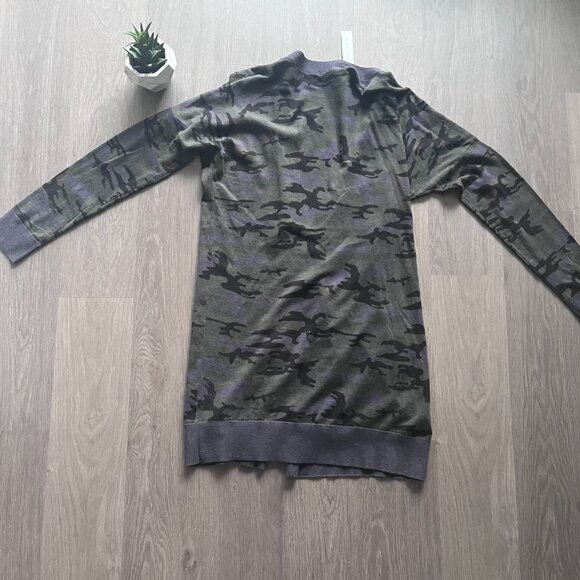 NWT Sanctuary Camo Pattern Long Cardigan - Picture 8 of 16